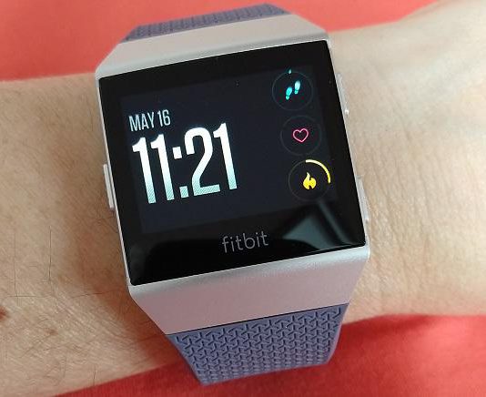 Fitbit potichoučku přidává do svých produktů funkci, kterou nemá ani Apple
