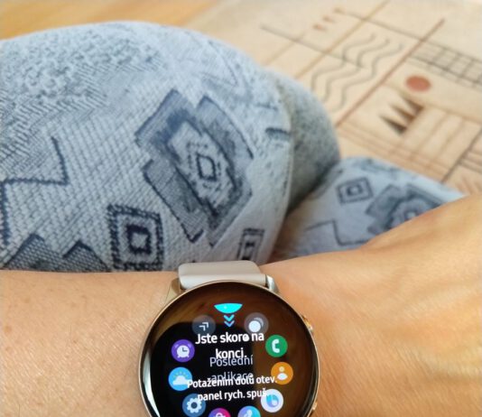 Galaxy Watch Active 2 od Samsungu nemusejí mít ovládací kolečko